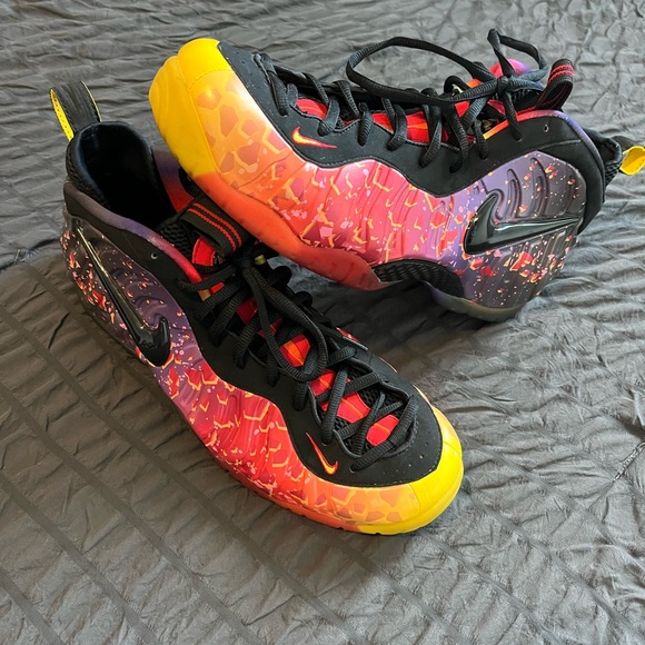 Nike Foamposite area 72 Asteroid Sneakers main image 5